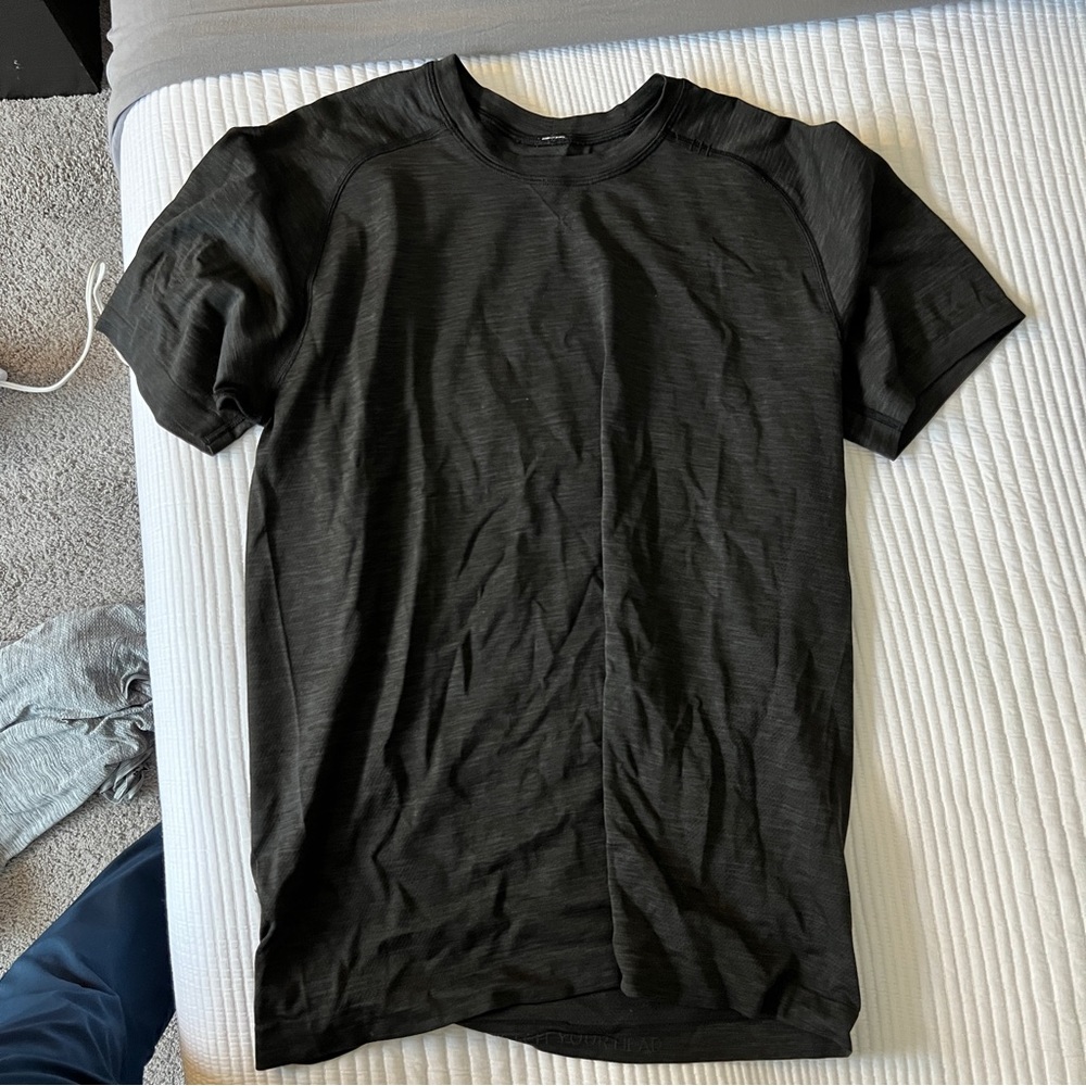 Lululemon Metal Vent Tech Tee M